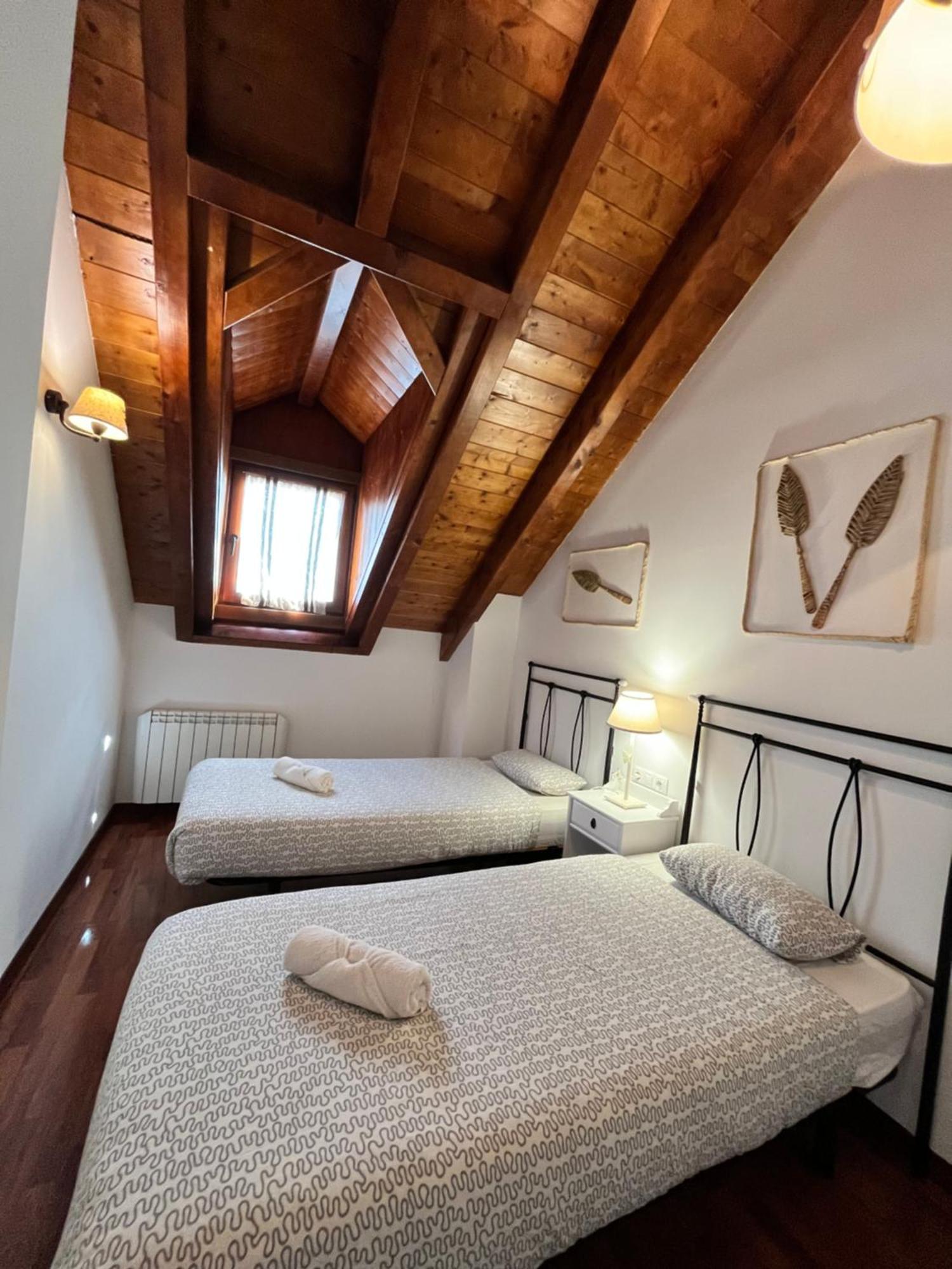 Luxury House Valencia D'Aneu Apartment Exterior foto