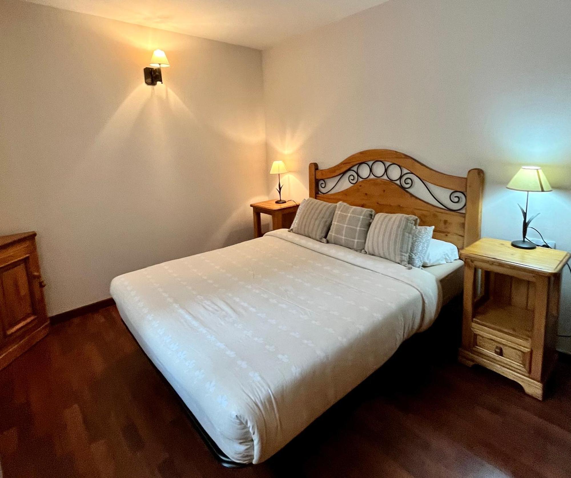 Luxury House Valencia D'Aneu Apartment Exterior foto