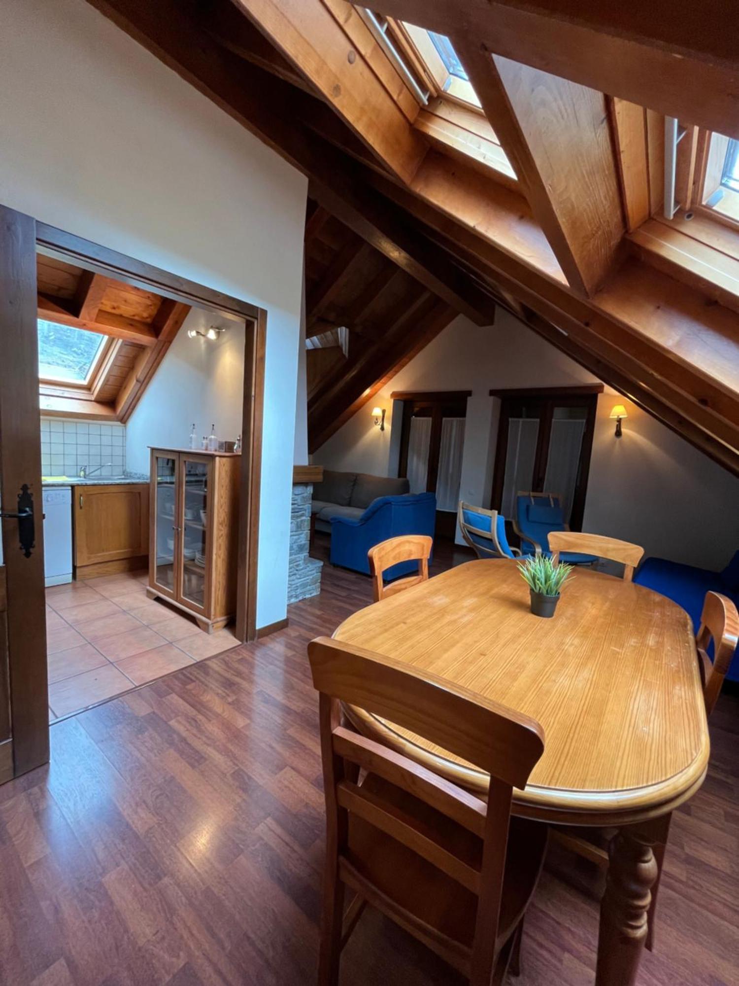 Luxury House Valencia D'Aneu Apartment Exterior foto