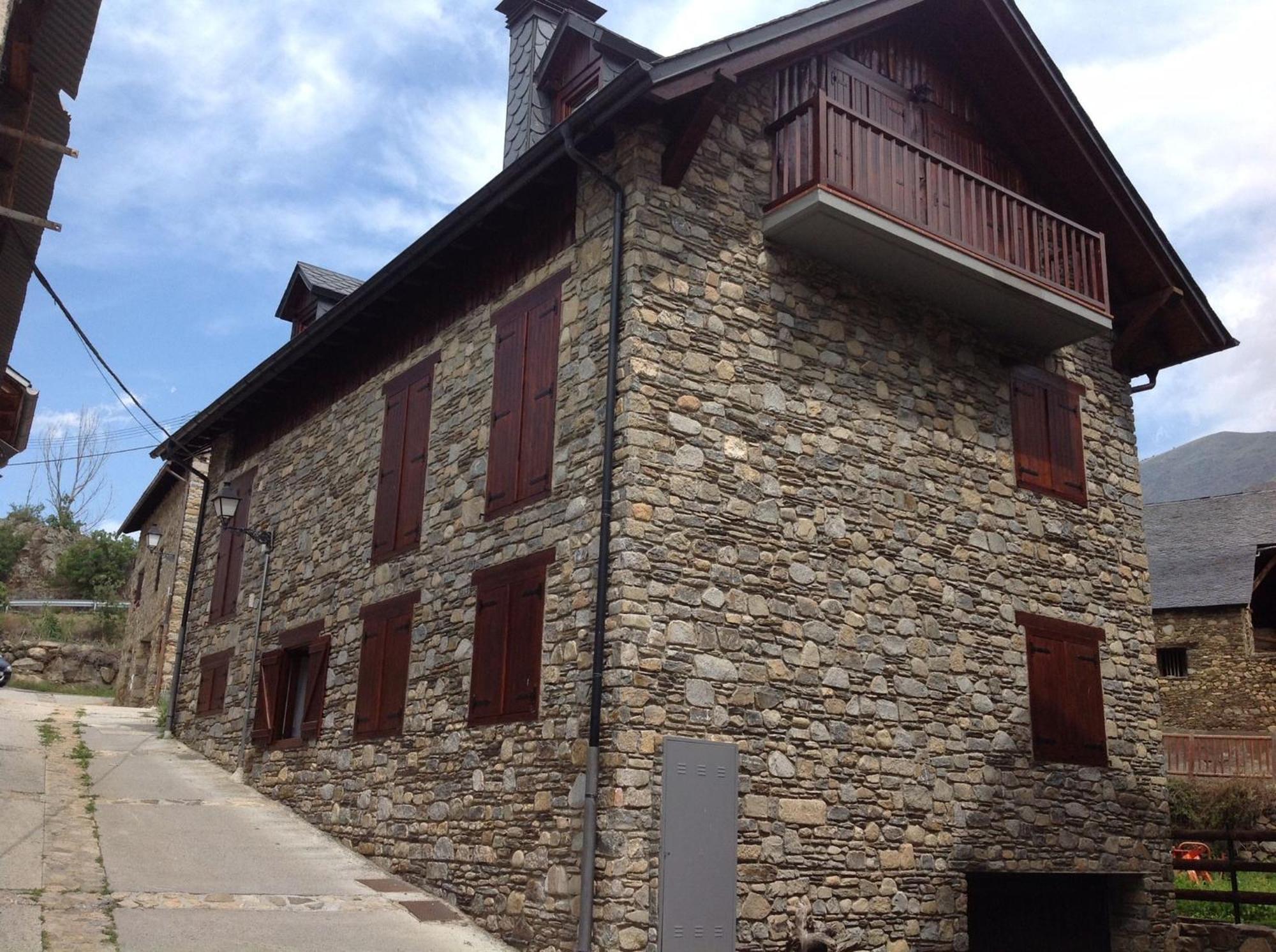 Luxury House Valencia D'Aneu Apartment Exterior foto