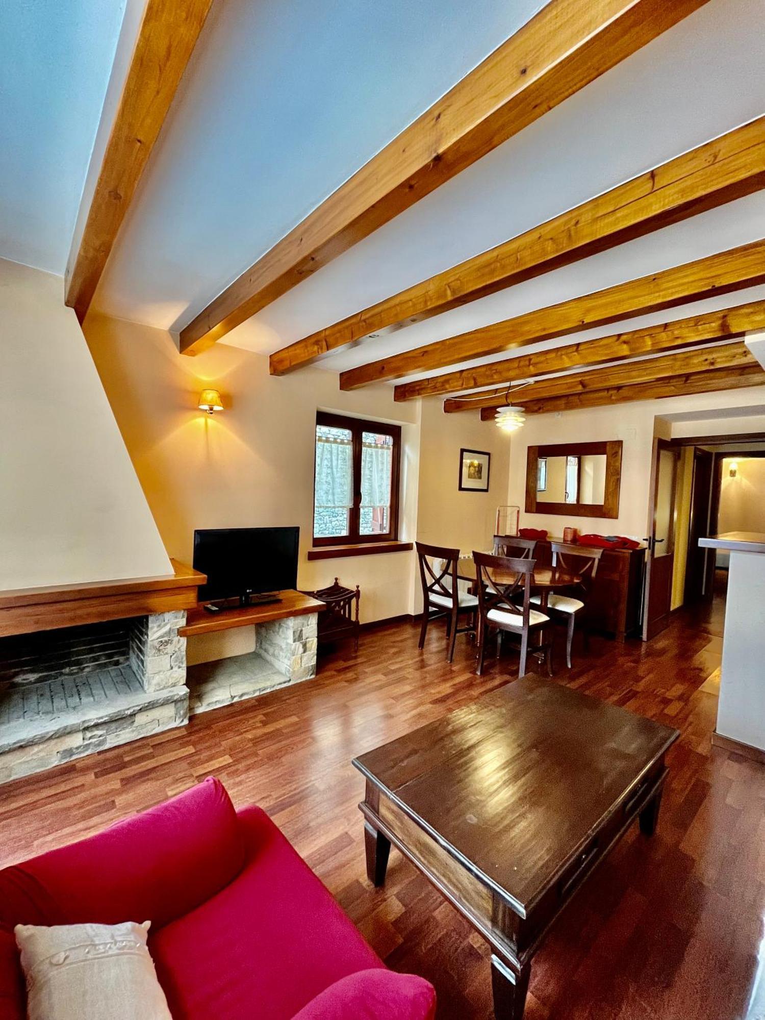 Luxury House Valencia D'Aneu Apartment Exterior foto