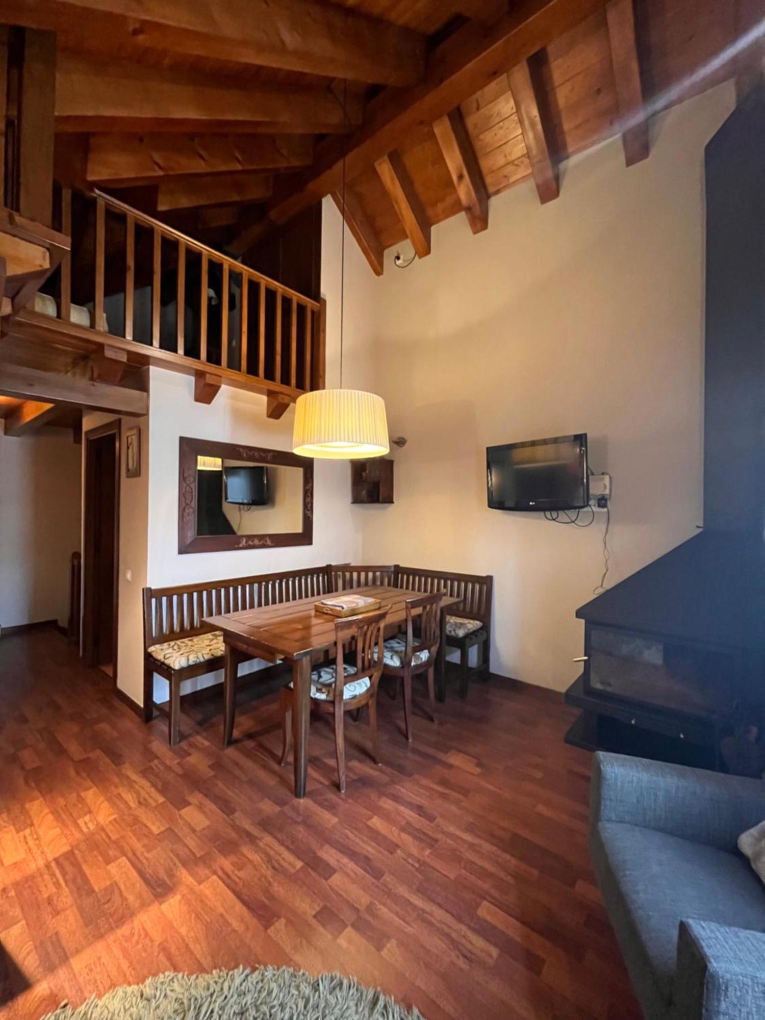 Luxury House Valencia D'Aneu Apartment Exterior foto